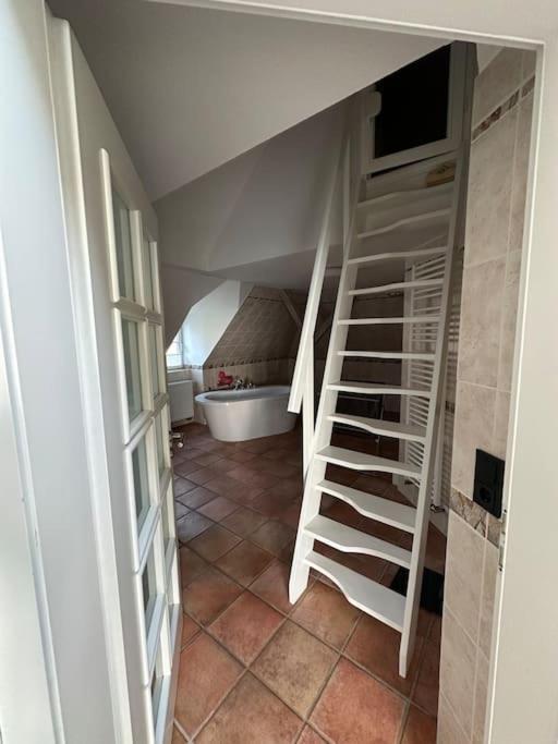 Panorama Penthouse In Wunderschoener Villa Кассель Экстерьер фото